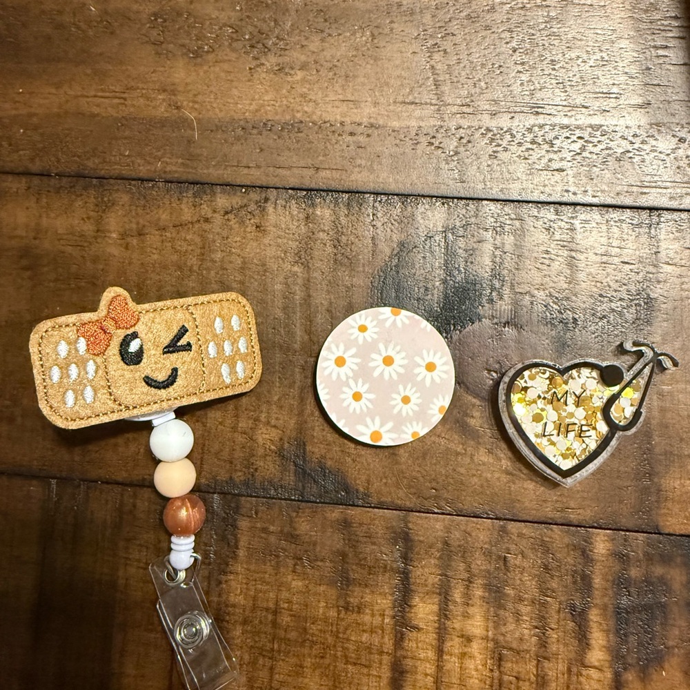 Charming Tan and Brown‎ Badge Reel